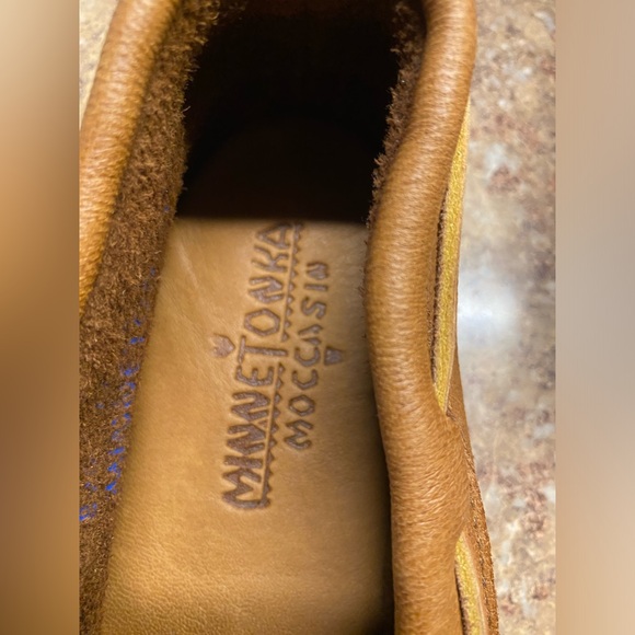 Minnetonka Men's Moosehide Classic Moccasins NWT/Box - Picture 4 of 5